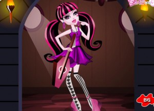 Draculaura Dressup