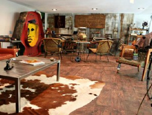 アンティークショップ