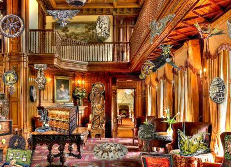 Dead House Secrets