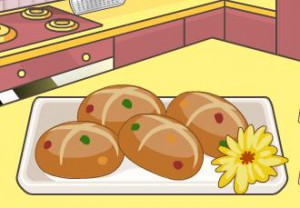 Mia Cooking Hot Cross Bun