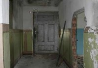 Collapsed Brick House Escape