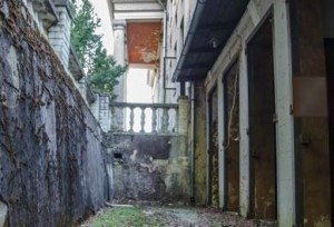 Ruins of Schemes House