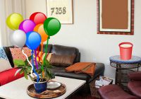 風船が置いてある部屋から脱出するゲーム Party Balloon House Escape