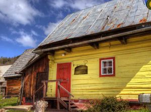 Beautiful Country House Escape